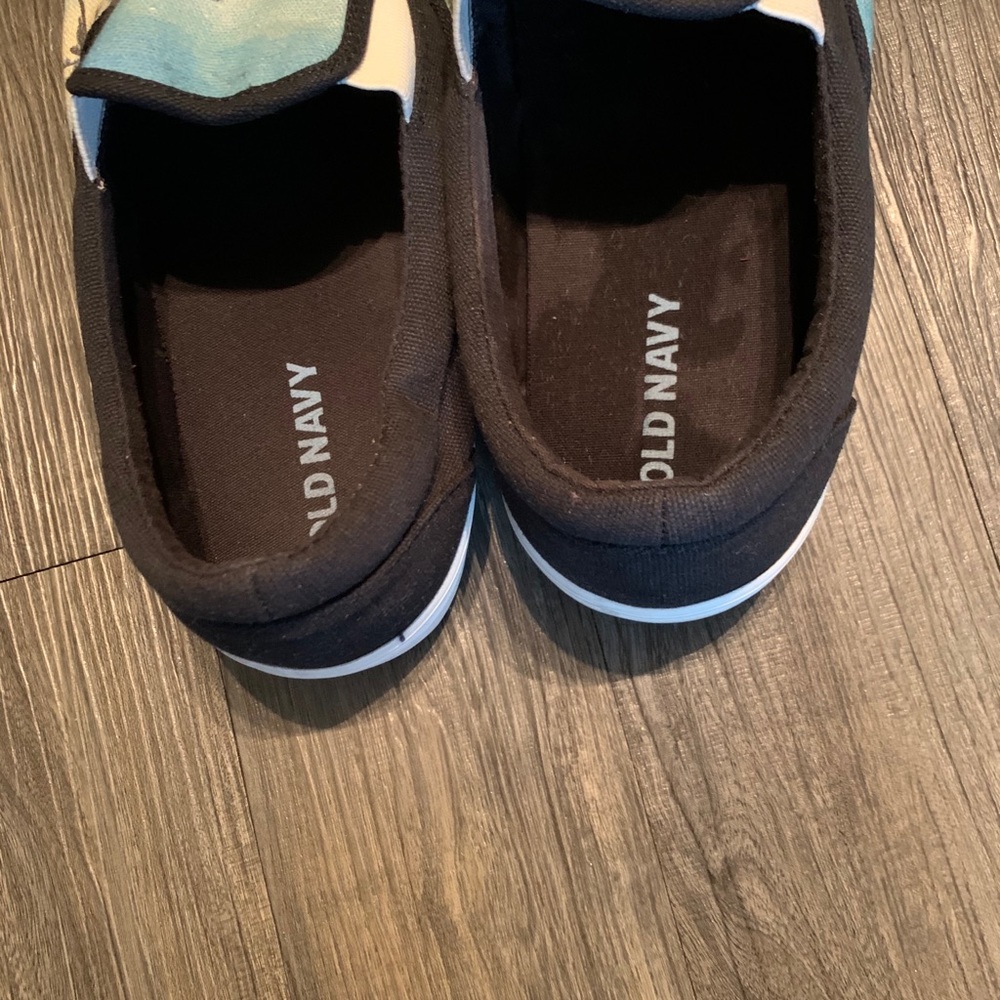 Men Beach wear shoes. - Picture 4 of 4